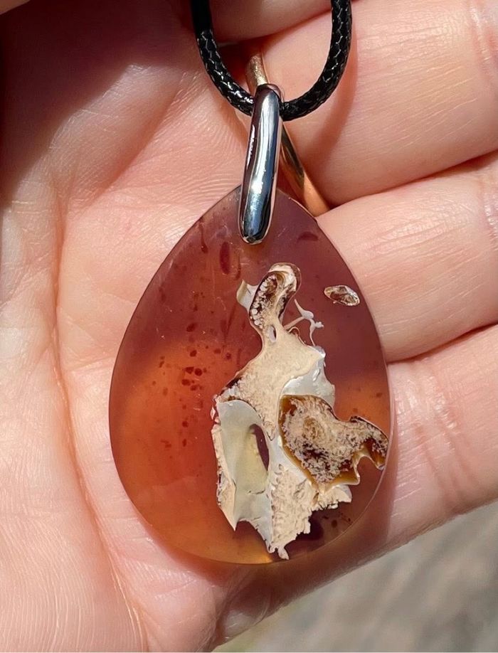 Superbe pendentif en ambre - photo numéro 5