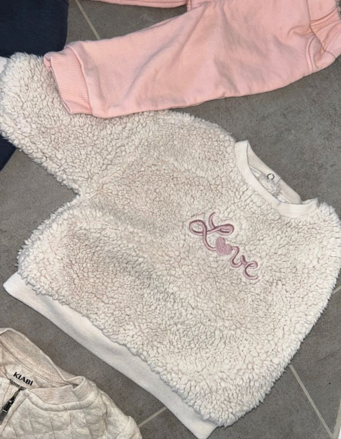 Lot vêtements fille 9 mois - photo numéro 7