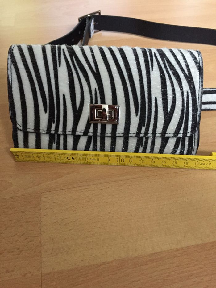 Pochette ceinture zébrée Orsay 17x10 cm - photo numéro 2