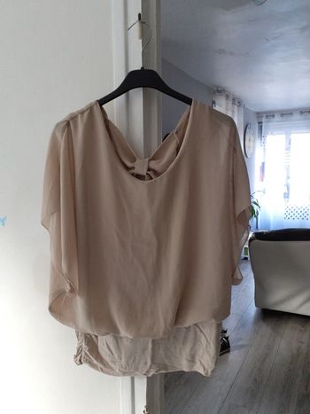 Haut fluide beige