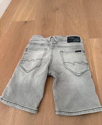 Short Teddy smith 8 ans