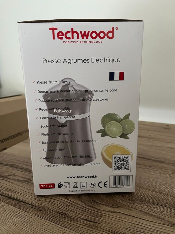 Presse fruits électrique - photo numéro 2