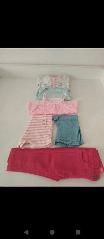 Lot bébé fille 6/9 mois.