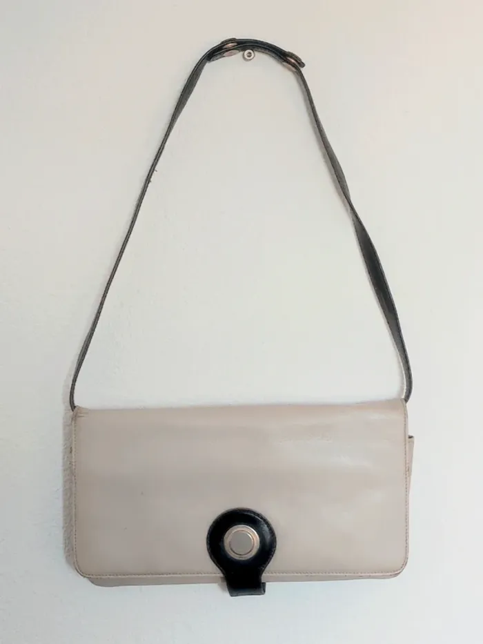 Pochette porté épaule cuir beige 80-90 / CHIC  - 29×1 - photo numéro 2