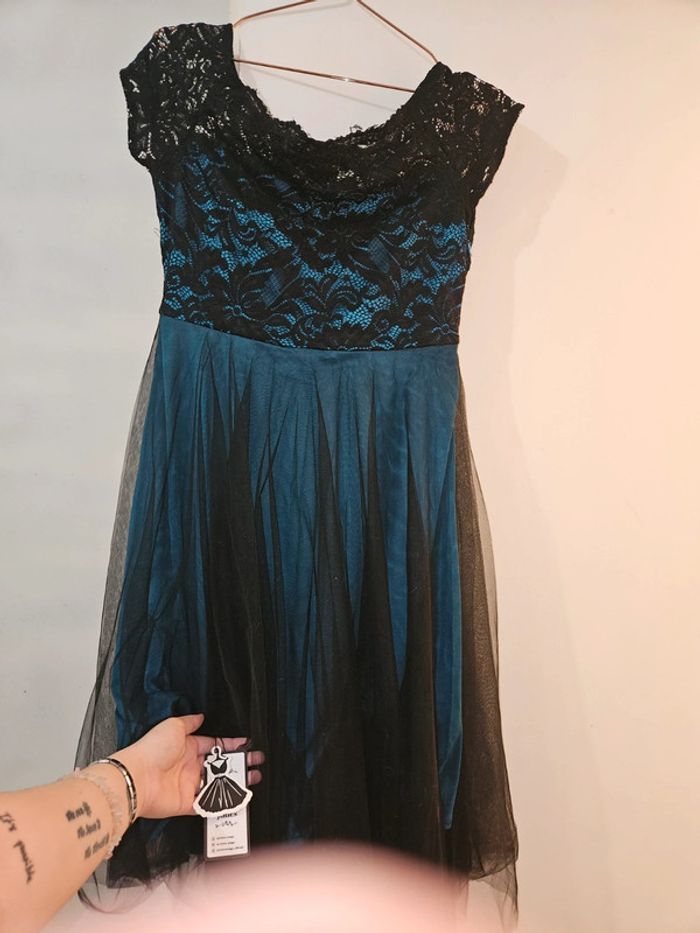 Jolie robe bleu XL - photo numéro 2