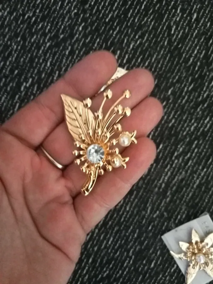 Lot 4 broches - photo numéro 4