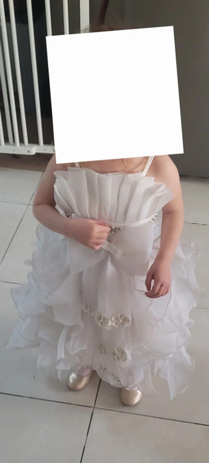 Robe de cérémonie 4 ans - photo numéro 6
