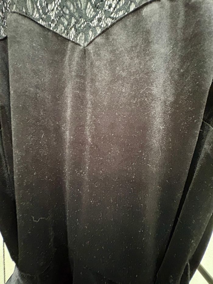 Robe noire en velours et en dentelle Jacqueline Riu - Taille 40 - photo numéro 3