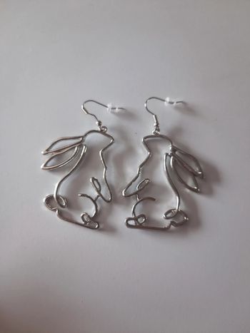Boucles d'oreilles lapins couleur argent neuves