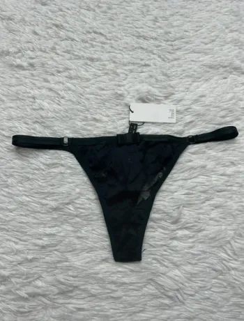 String 8 Huit