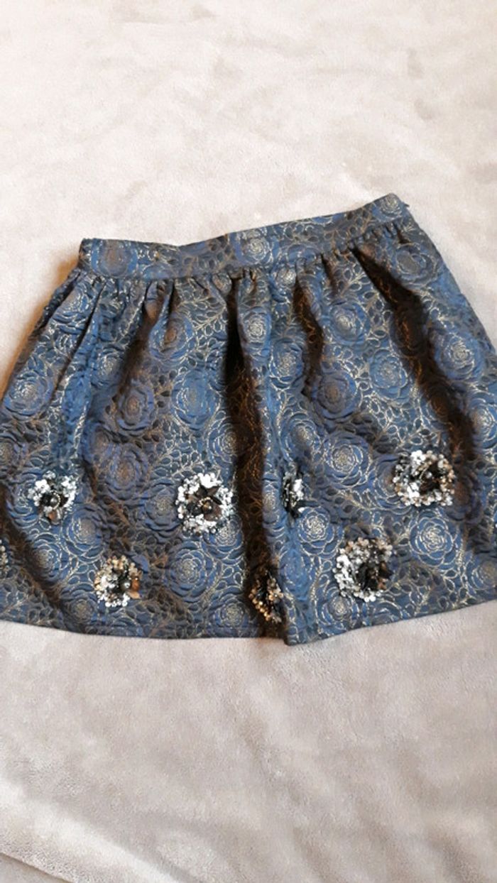 Zara - Magnifique jupe brodée taille S