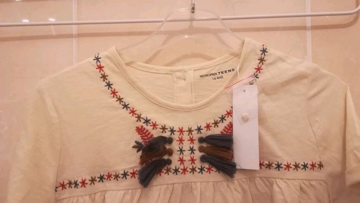 Tee-shirt NEUF étiqueté T14 ans - V92B - photo numéro 2