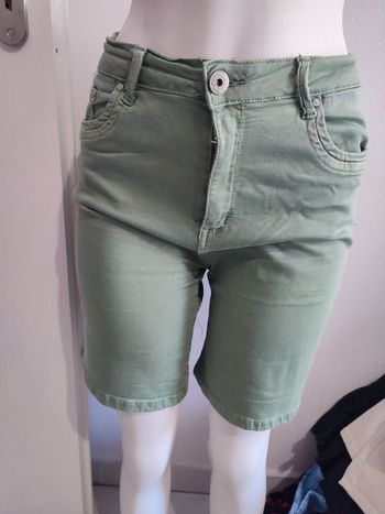 #kytie42femme. Bermuda taille 42