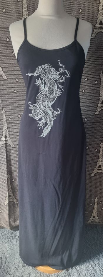 Robe longue noir à bretelles imprimé dragon taille 36-40