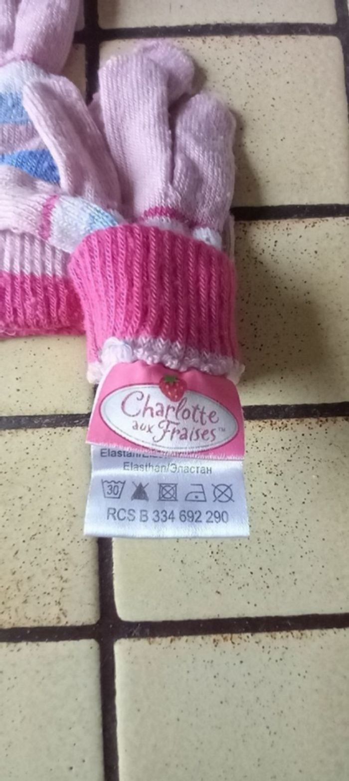Paire de gants 6 ans Charlotte au fraises - photo numéro 2