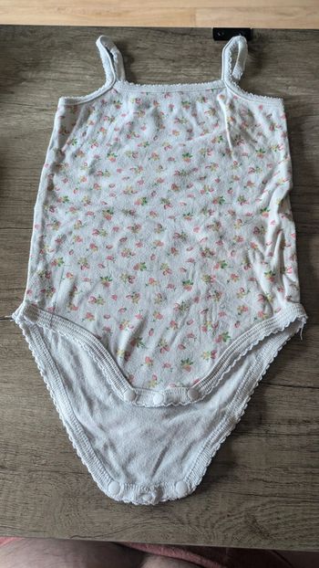 Body à bretelles fraise