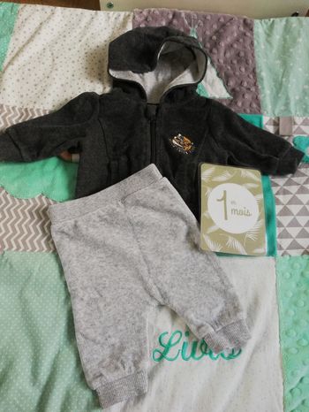 Ensemble jogging en velours 1 mois