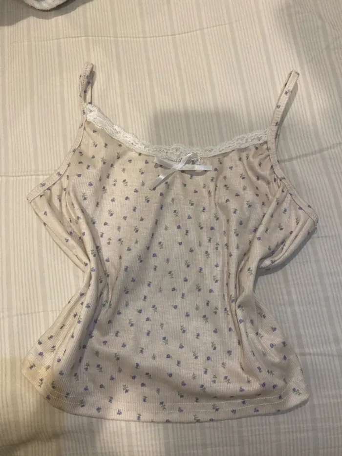 Lace floral white crème tank top