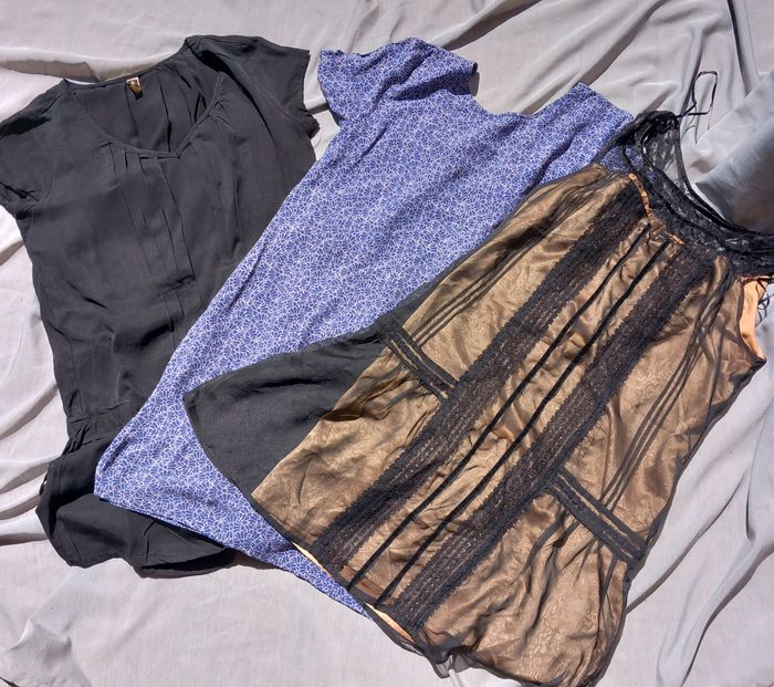 Lot 3 robes Only Cache cache