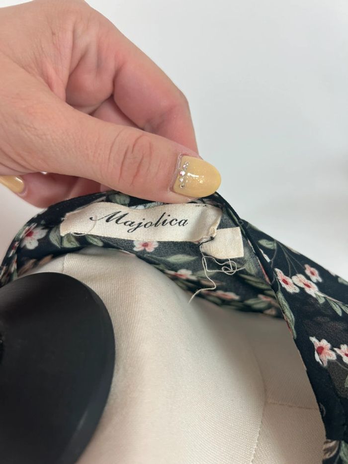 Robe noire fleurie taille M - photo numéro 3