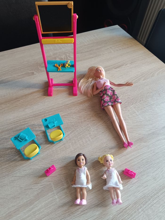 Barbie maitresse