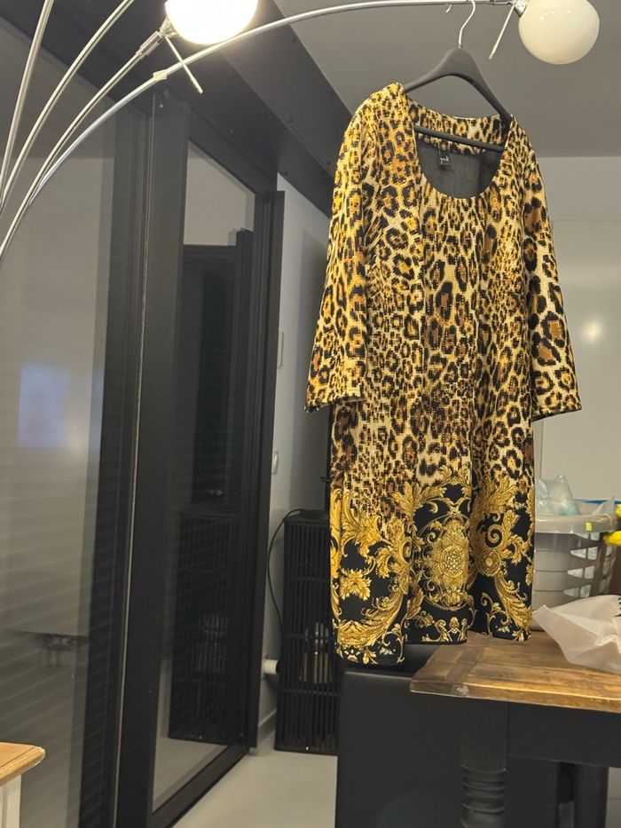 Pour les fêtes, cette superbe tunique, très tendance léopard et dorée - photo numéro 3