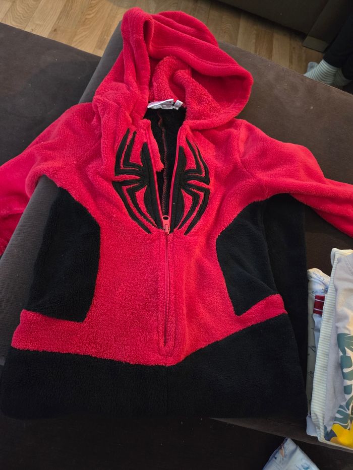 Surpyjama une pièce spiderman