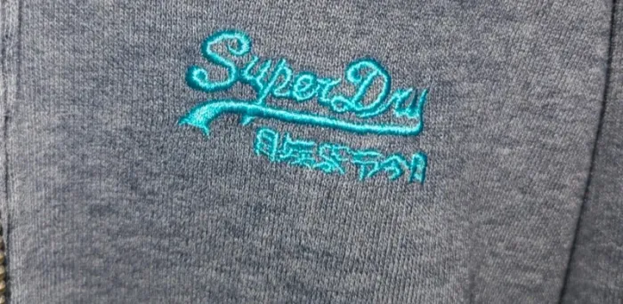 Sweat zippée a capuche  superdry xs - photo numéro 4