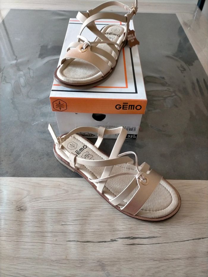 Nu-pieds