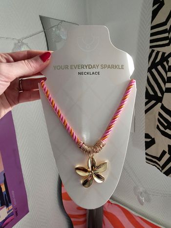 Collier fleur