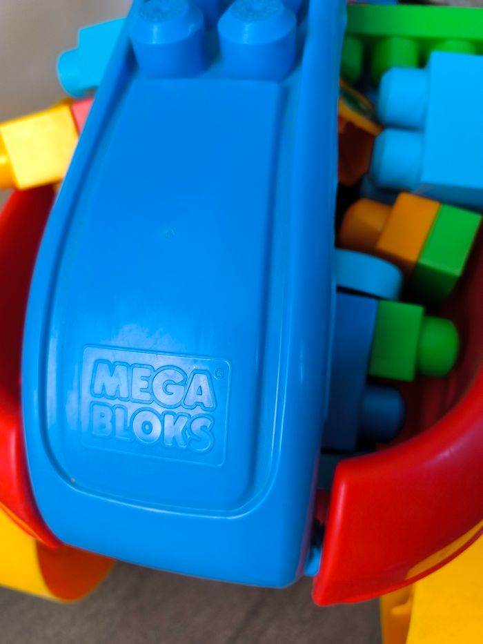 Légo + chariot - photo numéro 4