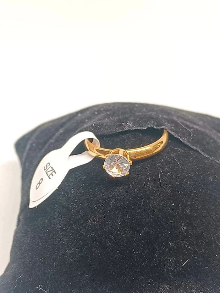 Bague solitaire dorée - photo numéro 3