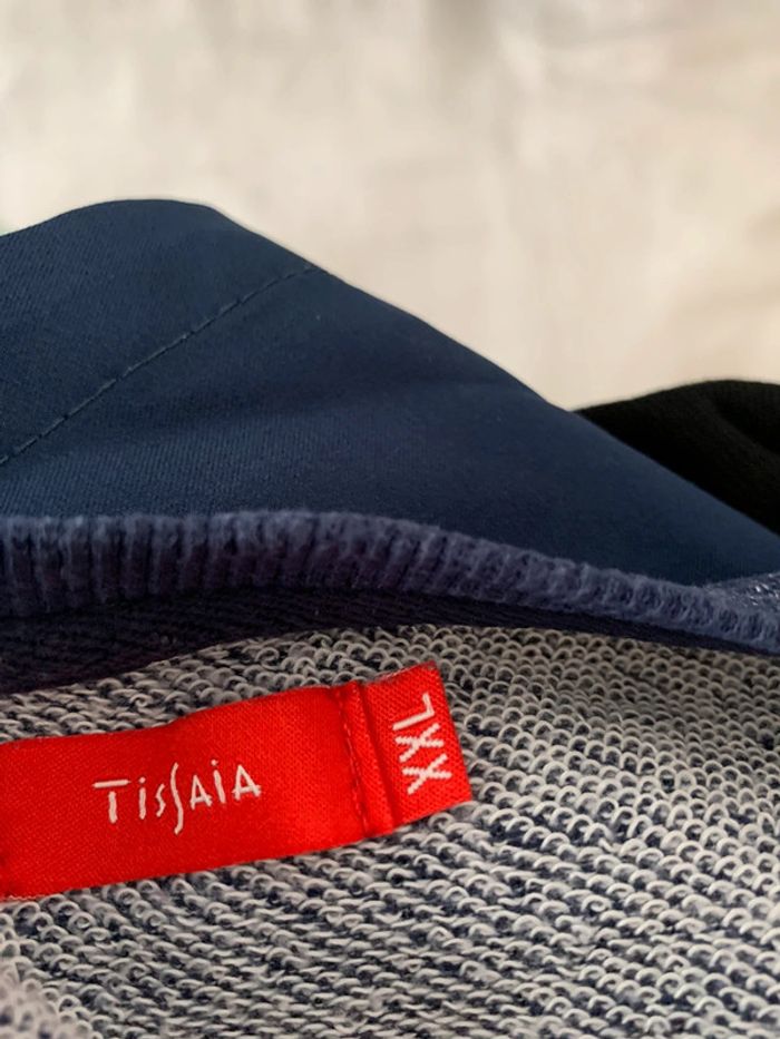 Pull bleu - photo numéro 2