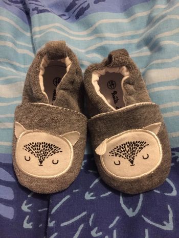 Chausson neuf taille 16/17