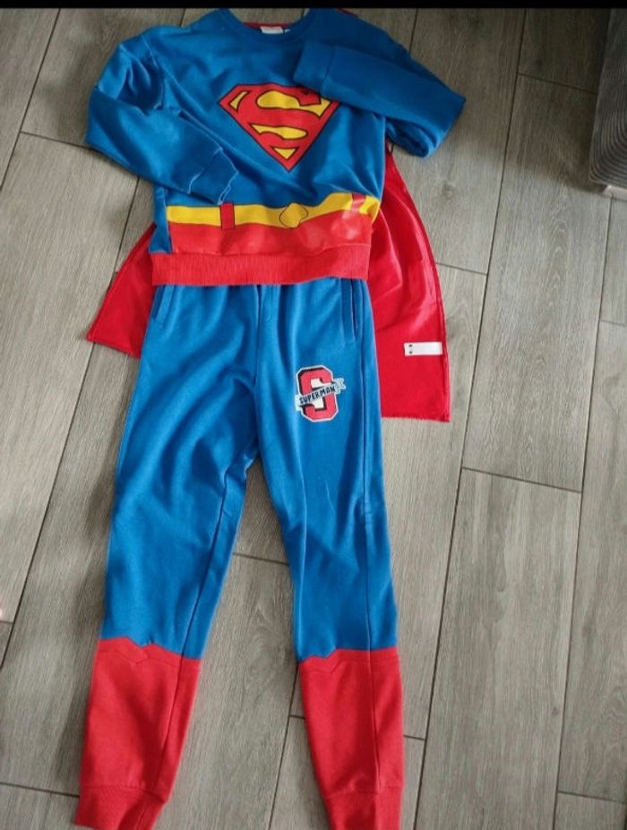 Ensemble superman neuf