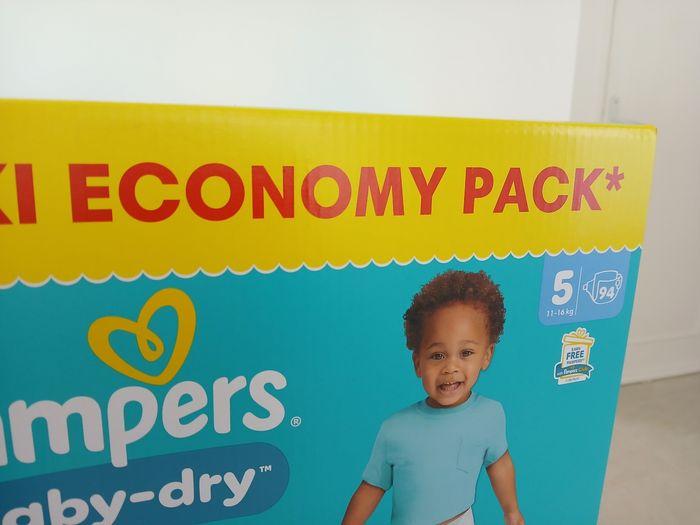 Lot 2 cartons maxi économie pack couches T5 - photo numéro 5