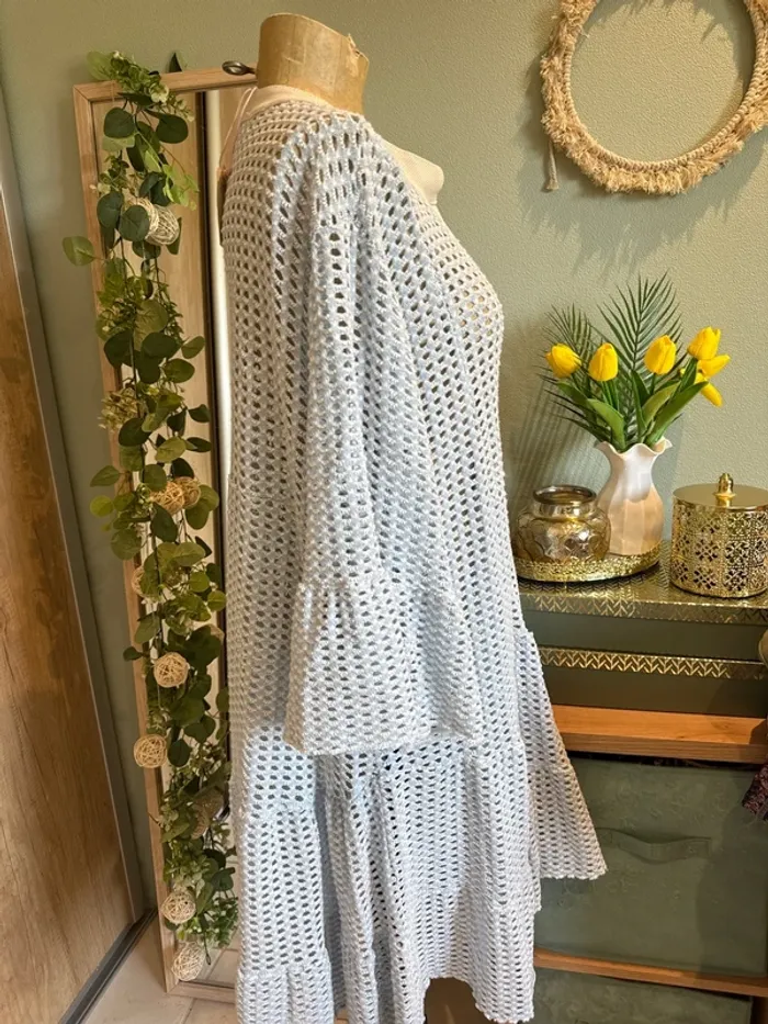 Superbe robe à trou manches 3/4 femme - photo numéro 3