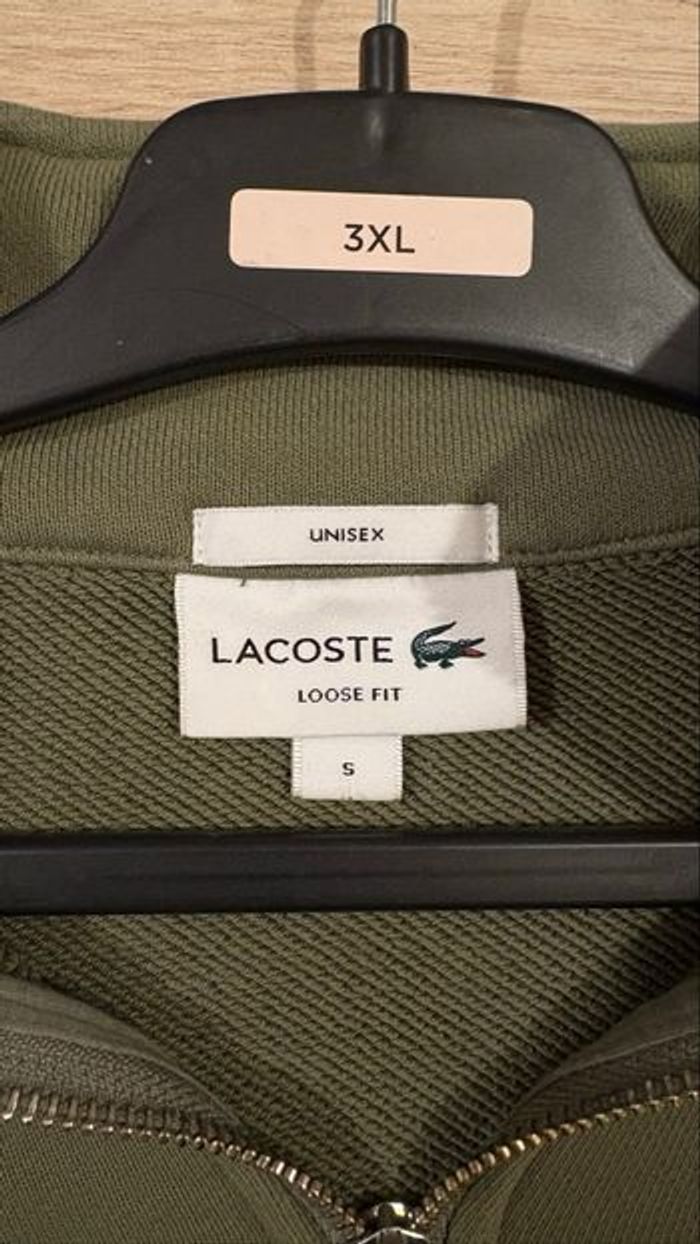 Sweat  Lacoste taille S acheté en  août 2024 - photo numéro 2