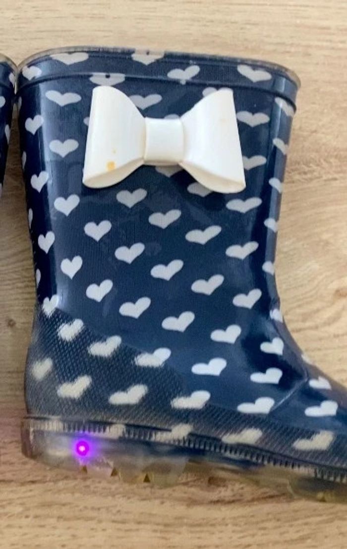 Bottes de pluie lumineuse pointure 27 - photo numéro 3