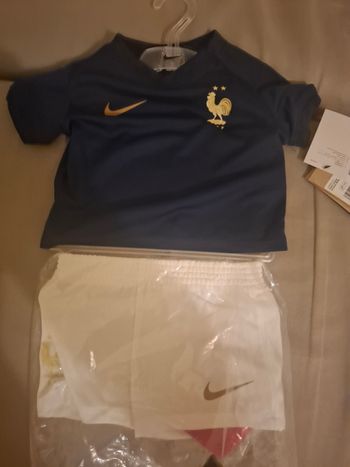 Équipement bébé de foot barcelone