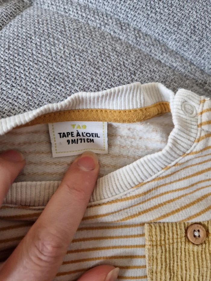 T-shirt taille 9 mois - photo numéro 3