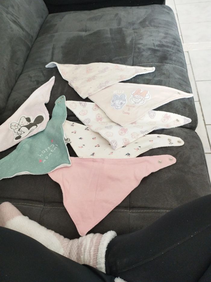 7 bavoirs - photo numéro 2