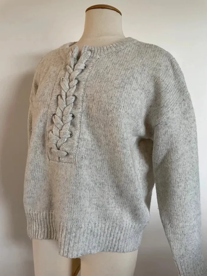 Pull gris clair laine cosy à lacets