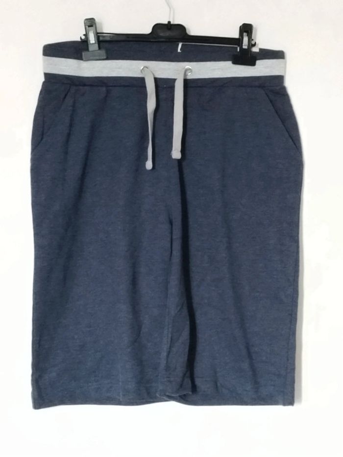 Short gris - photo numéro 5