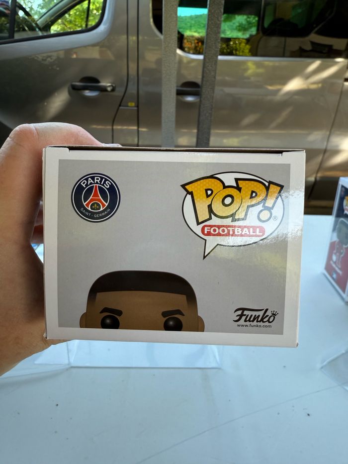 Figurine Funko Pop! Football Paris Saint Germain #31 Kylian Mbappe - photo numéro 5