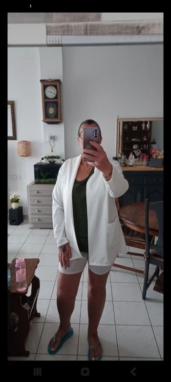 Très jolie veste femme T U