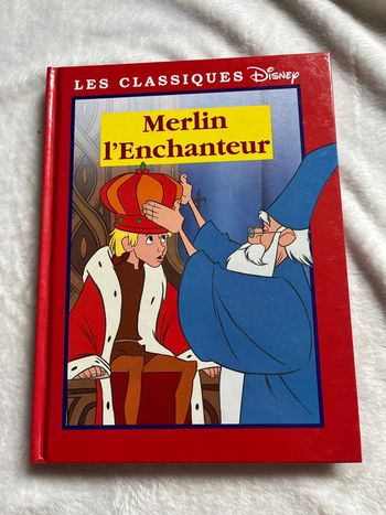 Livre Disney merlin l’enchanteur