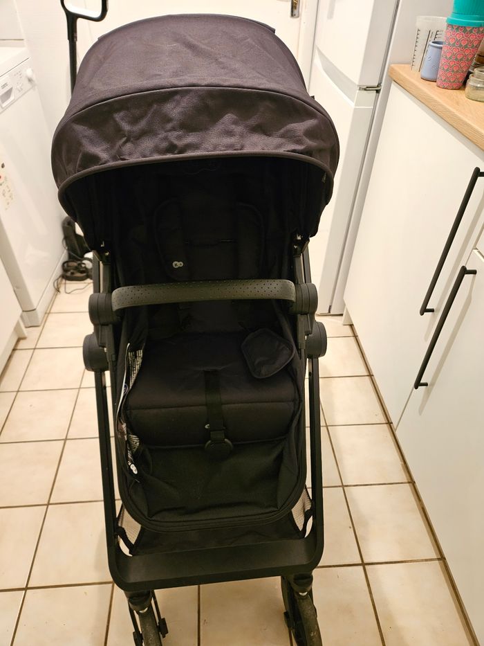 Pousette newly 2 en 1
