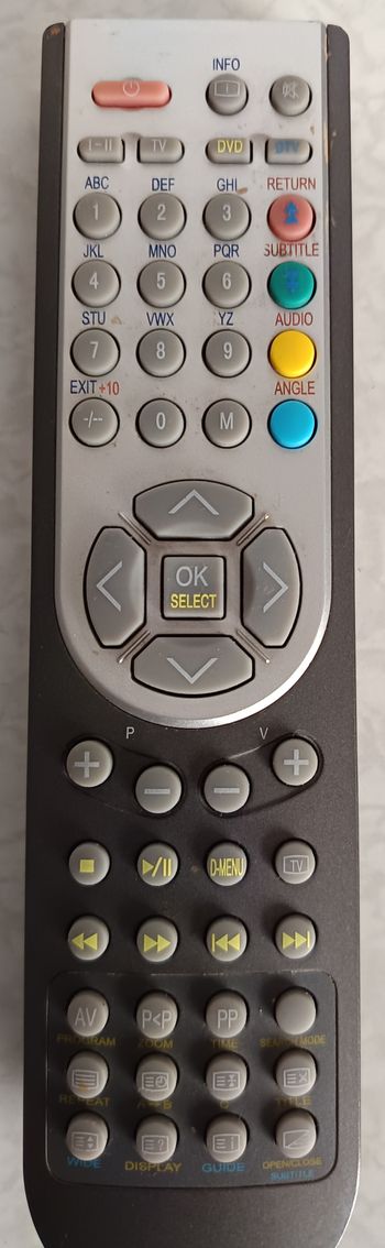 Télécommande TV LCD/ Lecteur DVD réf.RC1165 pour marque Sanyo, Hitachi, Bush