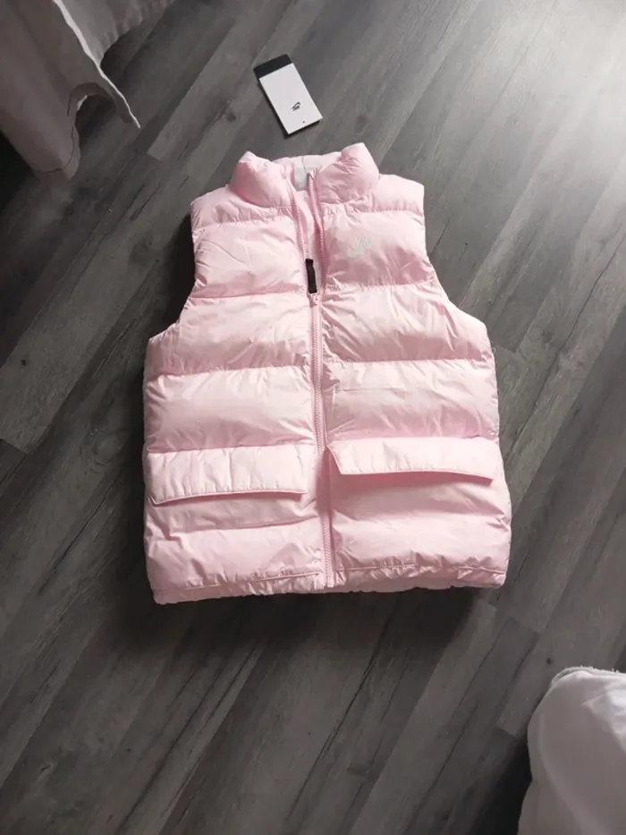 Doudoune sans manche Nike fille taille M